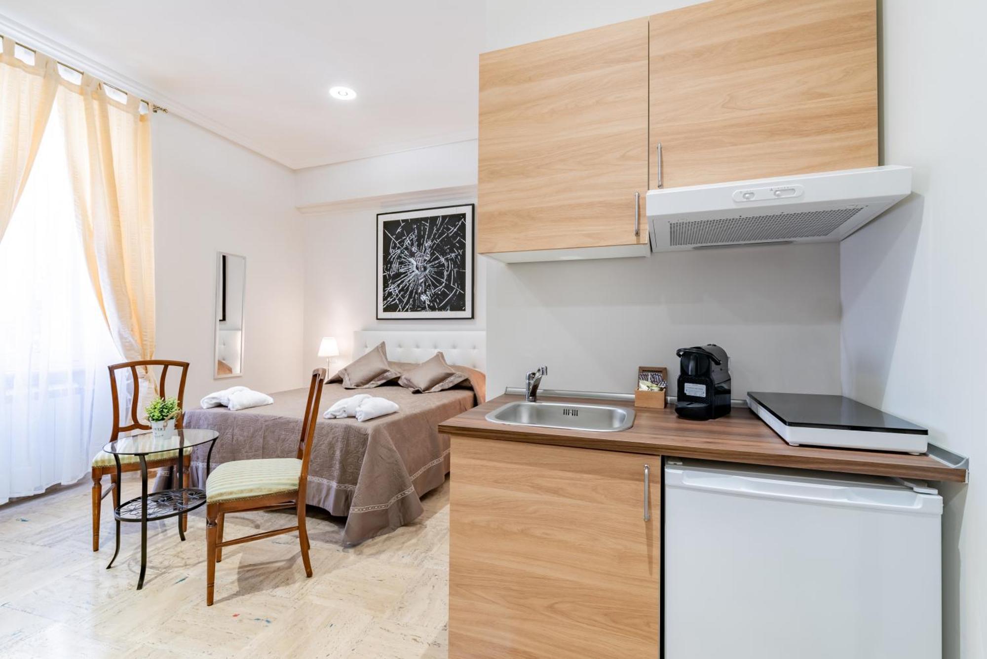 Отель Barone House Рим Экстерьер фото