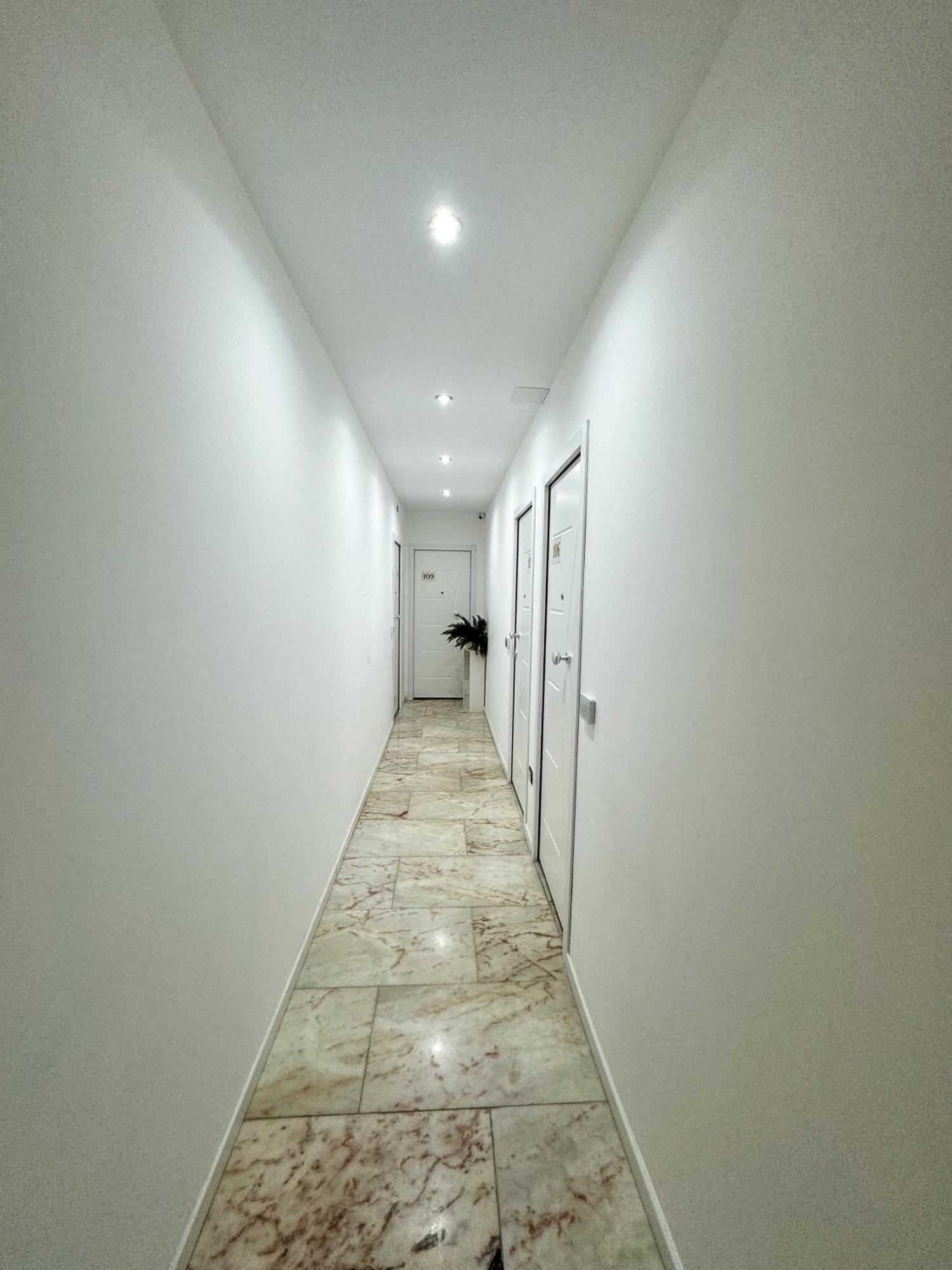 Отель Barone House Рим Экстерьер фото