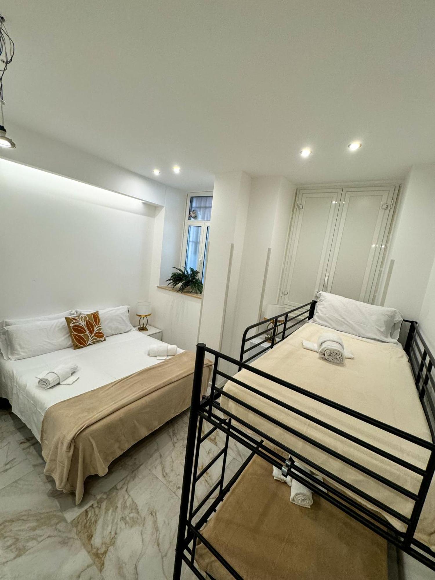 Отель Barone House Рим Экстерьер фото