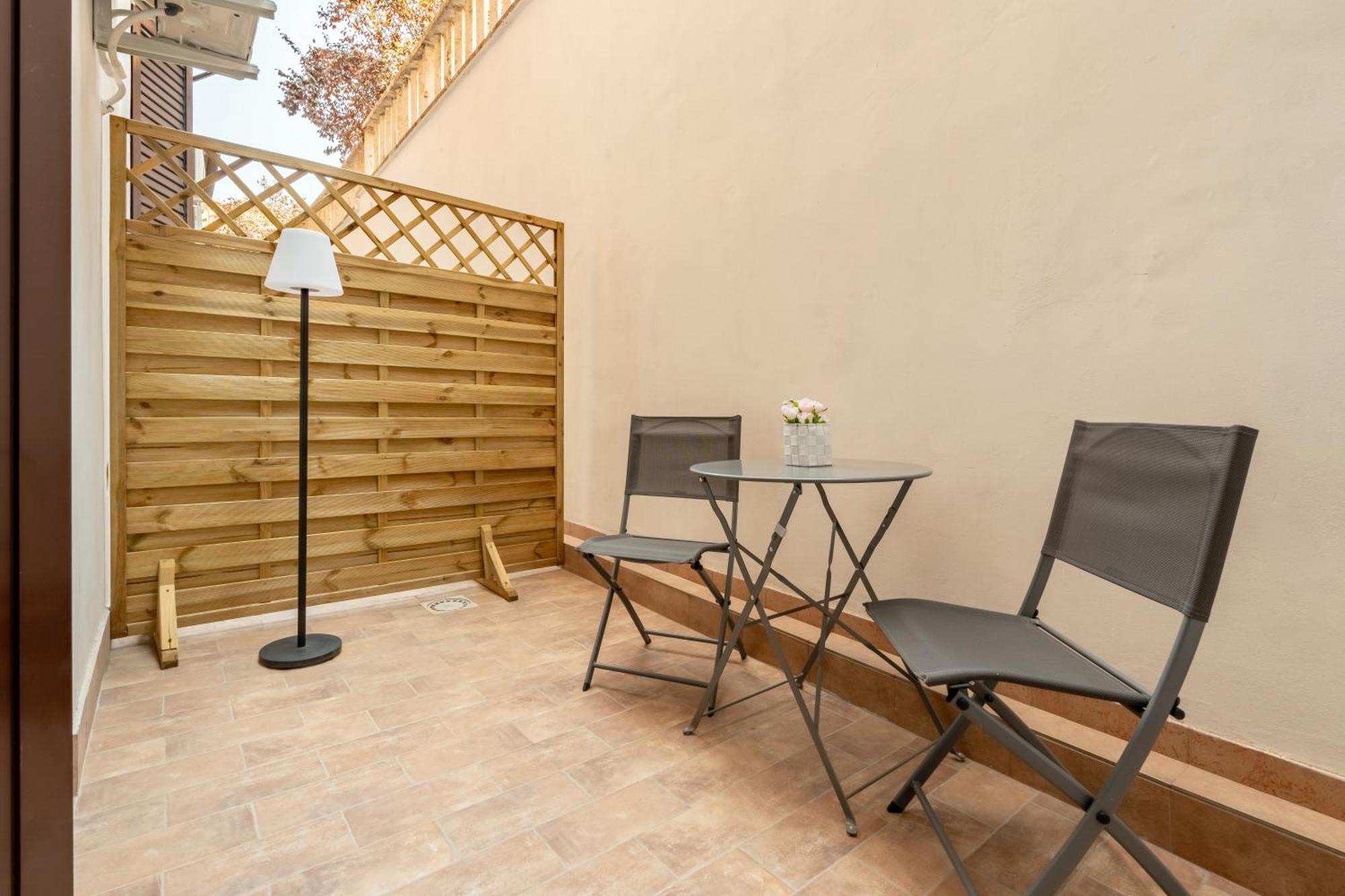 Отель Barone House Рим Экстерьер фото